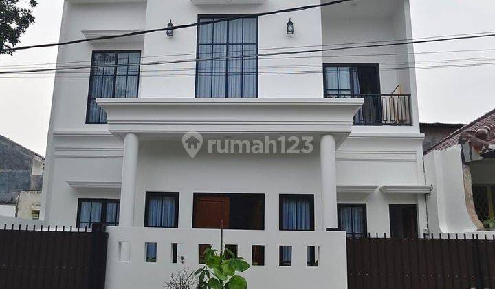 Dijual Rumah Baru Design Classic Modern Lokasi Cinere 1