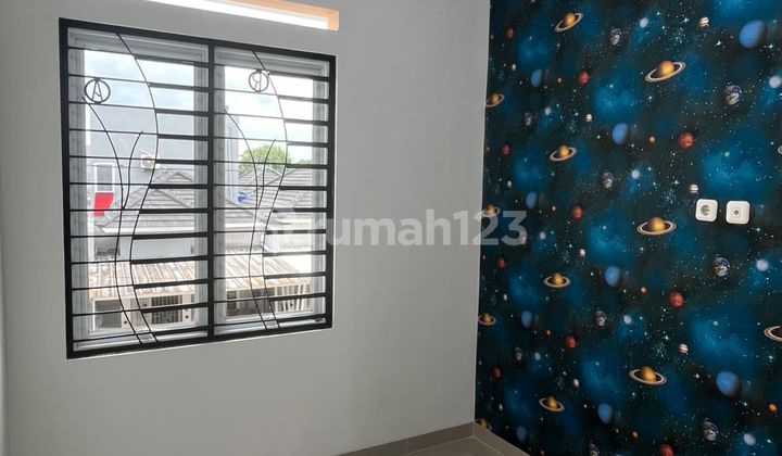 Dijual Rumah 2 Lantai Harga Termurah Pamulang Tangsel 2