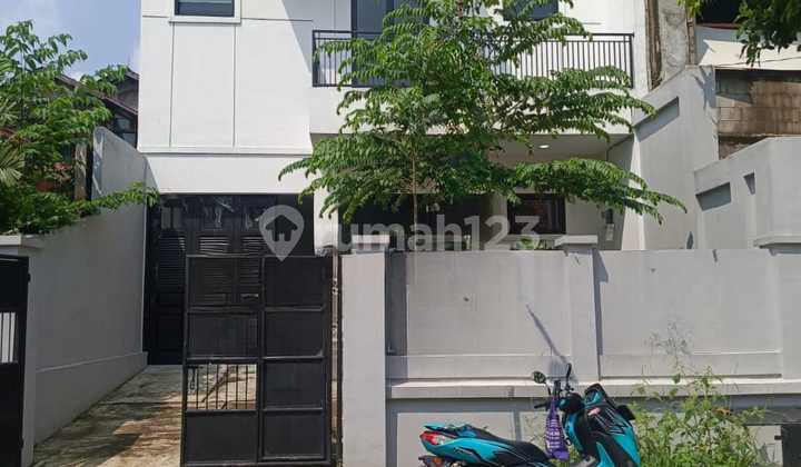 Dijual Rumah Baru Dalam Komplek Besar Mega Cinere Dijual Rumah Baru Dalam Komplek Besar Mega Cinere