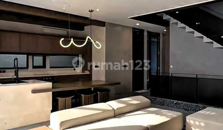 Dijual Rumah Baru Full Furnished Lokasi Kemang Jakarta Selatan 2