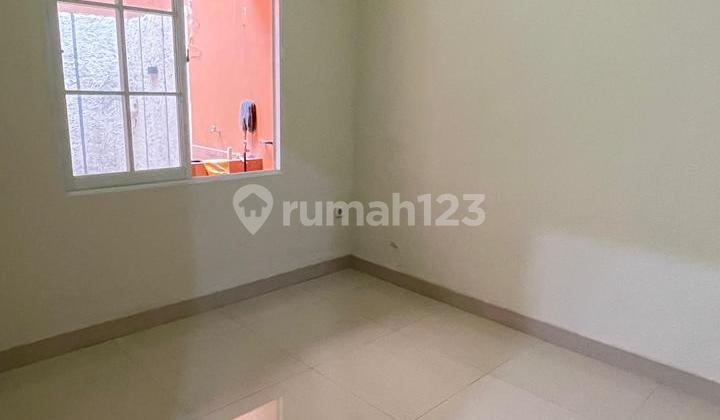 Dijual Rumah Secondary Terawat Strategis Pondok Aren Tangsel 2