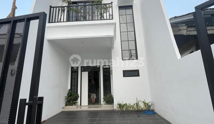 Dijual Rumah Baru Design Modern Classic Megapolitan Cinere