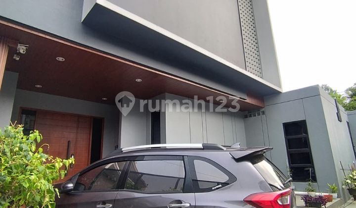 Dijual Rumah Mewah 2,5 Lantai Lokasi Joglo Jakarta Barat 2