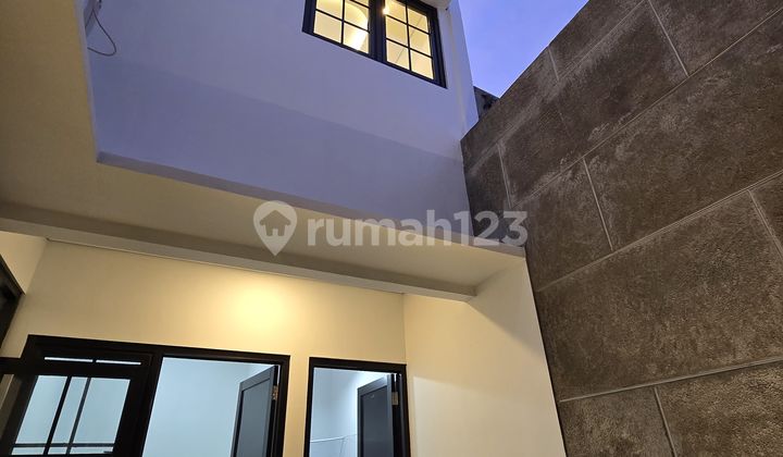Dijual Rumah Baru Dalam Komplek Pondok Bambu Jakarta Timur 2