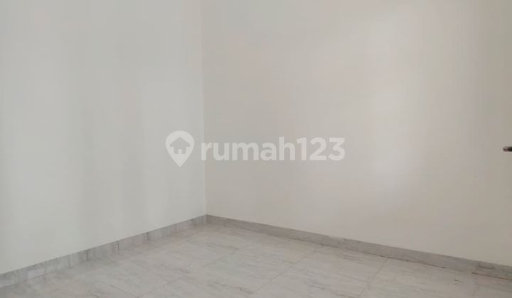 Dijual Rumah Baru Design Classic Modern Condet Jakarta Timur 2