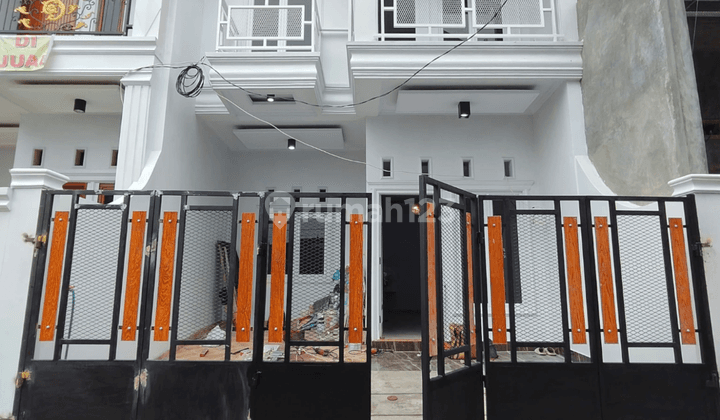 Dijual Rumah Baru 3 Lantai Siap Huni Lubang Buaya Jakarta Timur 1