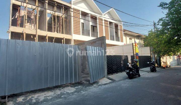 Dijual Rumah Baru Desain Scandinavian Dalam Komplek Area Duren Sawit Jakarta Timur 2