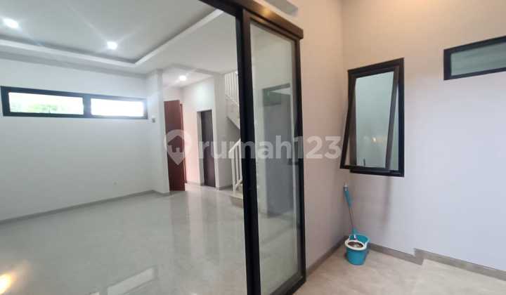 Dijual Rumah Baru Design Scandinavian Ciputat Tangsel