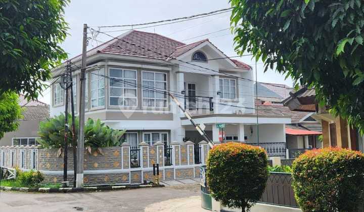 Dijual Rumah Posisi Hook Semi Furnished Pamulang Estate Tangsel Dijual Rumah Posisi Hook Semi Furnished Pamulang Estate Tangsel