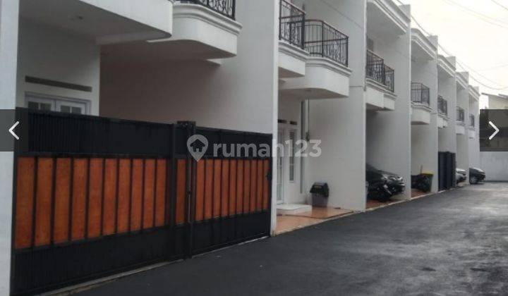 Rumah Ready 2 lantai Dekat pintu tol antasari - Desari 1