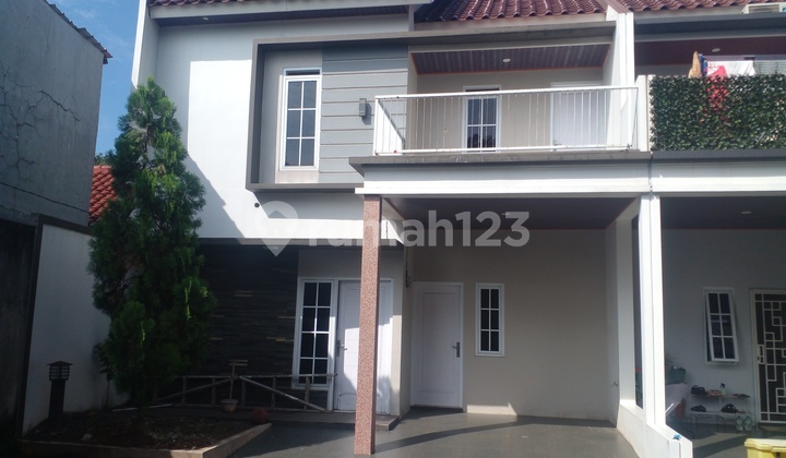Di sewa rumah 2 lantai Rangkapanjaya depok 1