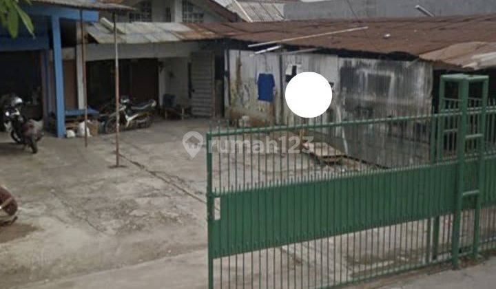 Di Jual Rumah tua di cengkareng barat cocok untuk usaha dipinggir jalan 1