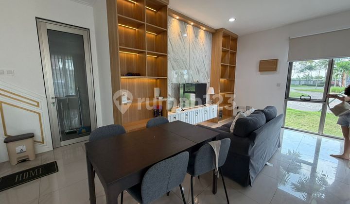 Disewakan Rumah Bagus Pik 2 Full Furnished Lebar 8 Hadap Danau