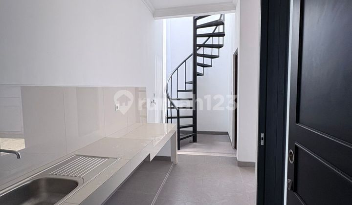 Disewa Rumah Baru Pik2 Villa Pasir Putih 10X20 Unit Ready 2