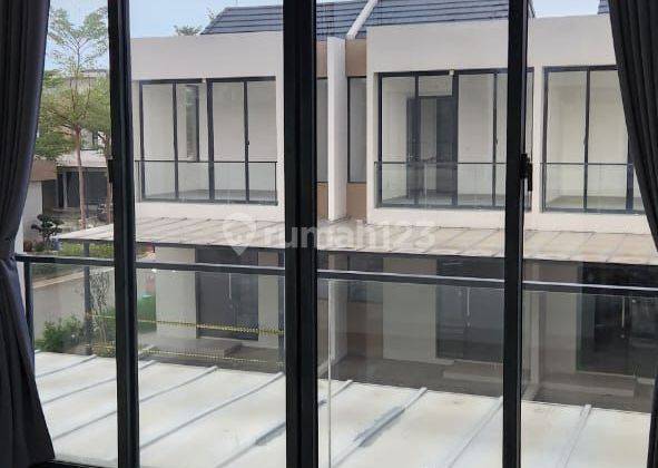 DISEWAKAN RUMAH BARU MILENIAL PIK2 UK 4,5X10 SEMI FURNISH  2