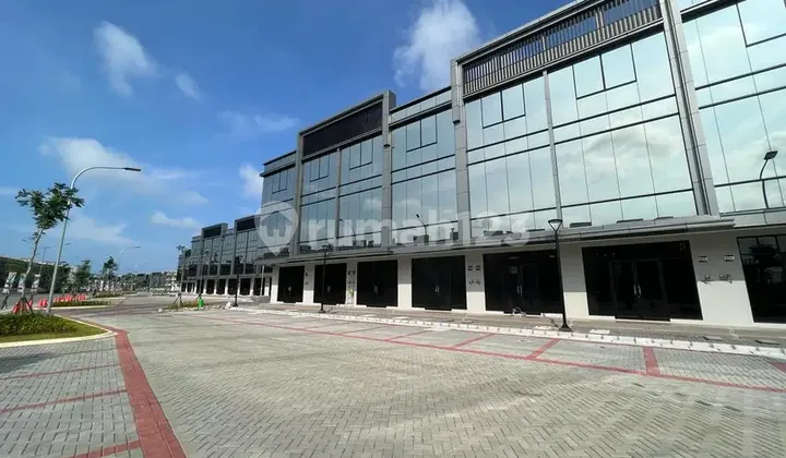 FOR SALE OSAKA RUKO 3 STORY IN PIK2 FACING THE STREET, 2 SIDES WITH LAKE VIEW