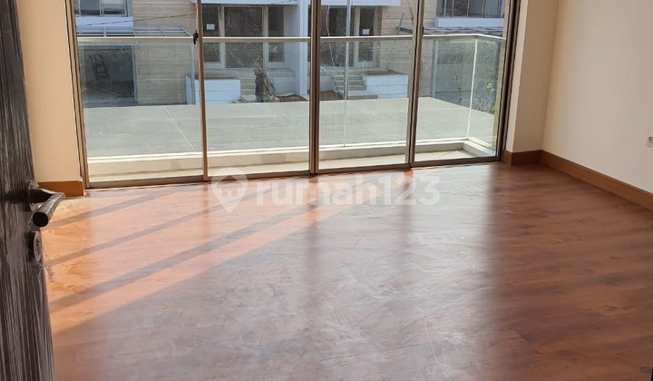 DISEWAKAN RUMAH GOLF ISLAND PIK 10x20 2,5LT TERMURAH 2