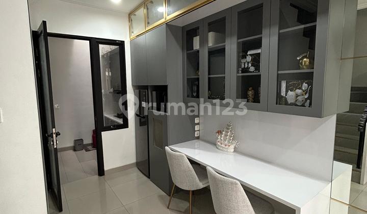 Disewakan Rumah Pik2 Uk 4,5X12,5 Full Furnish Interior Modern 2