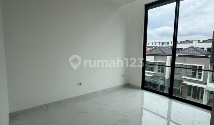 DISEWA RUMAH GOLF ISLAND PIK 3 LANTAI UK 5X15 READY 2