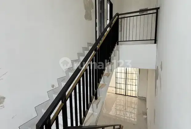 FOR RENT QUICK NEW HOUSE BUKIT NIRMALA PIK2 SIZE 8X15 READY 2