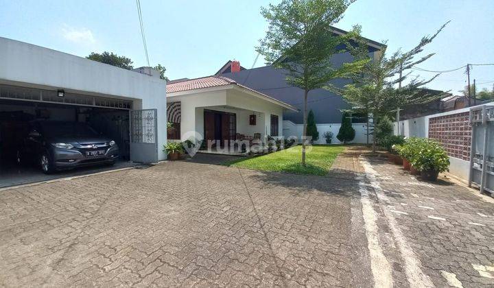 Rumah cantik dgn taman luas dalam komplek pribadi 1