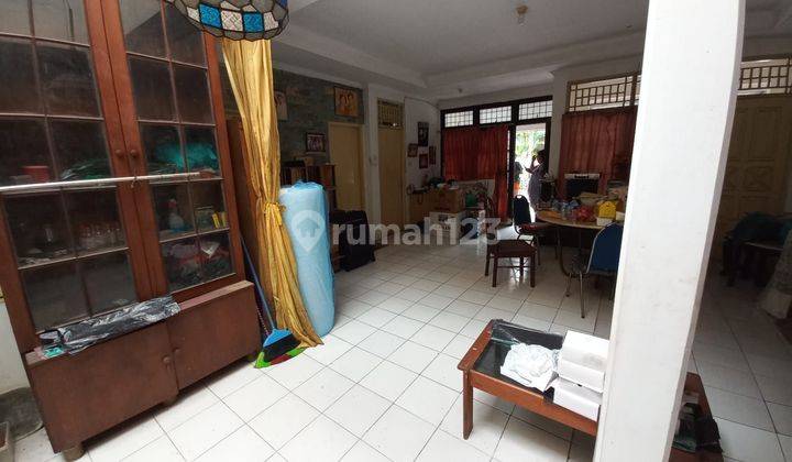 Jual cepat rumah tua hitung tanah di kucica sektor 9, cash keras 2