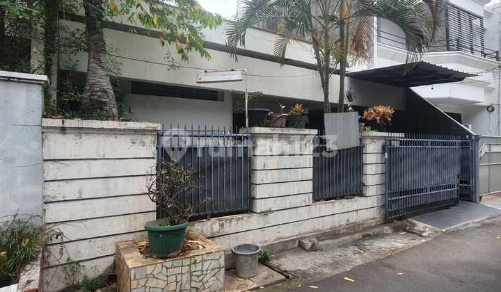 Lokasi Top! Rumah Luas Harga Kompetitif 2