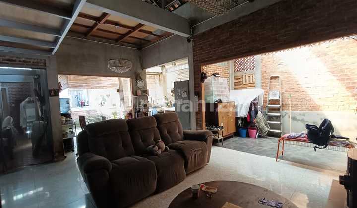 Rumah Estetik 173m2, Lahan Luas Di Area Hijau, Best Deal! 2