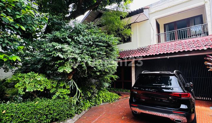 Pondok Indah Rumah Luas & Elegan, Harga Dekat Njop