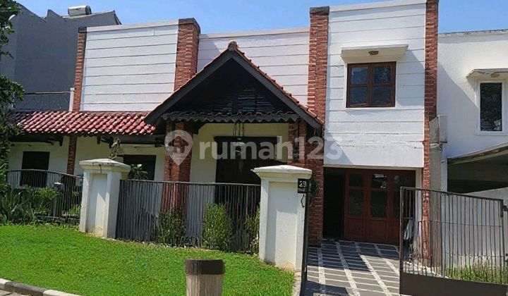 Harga Terbaik di Vcm, Rumah Mewah Asri Hadap Taman Harga Terbaik di Vcm, Rumah Mewah Asri Hadap Taman
