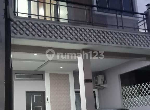 RUMAH TINGKAT-2  LT 72 DI METRO RESIDENCE CIBINONG