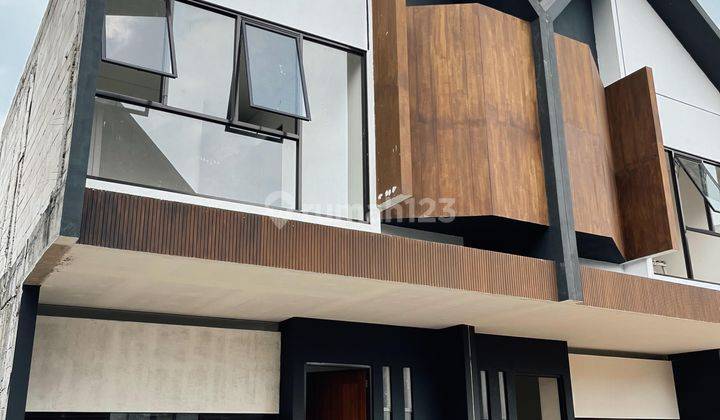 Rumah Mewah Modern di Jaksel: Desain Kekinian, Lokasi Strategis, dan Bonus Eksklusif! 1