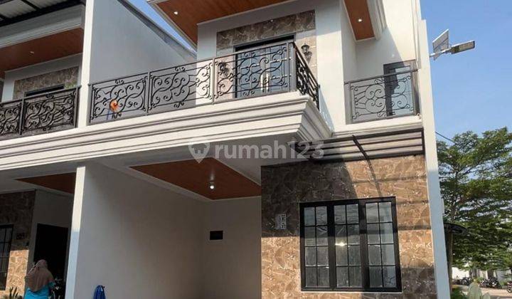 Dijual Rumah 2,5 Lantai Modern Classic Eropa Dekat Cibubur 2