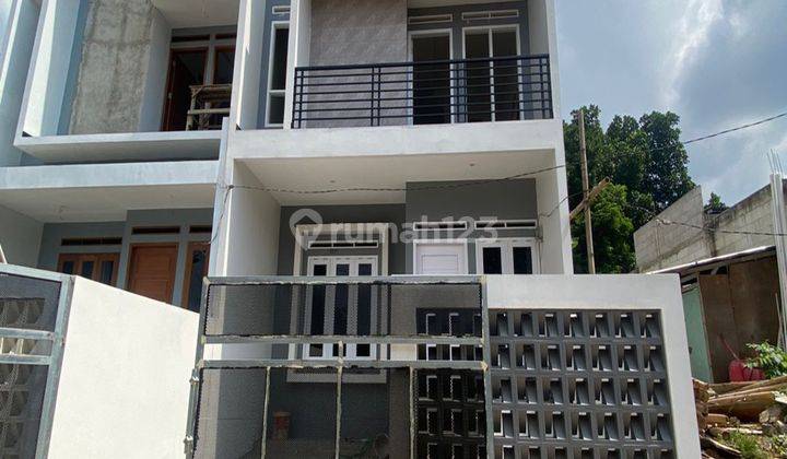 DIJUAL RUMAH 2 LANTAI MODERN BEBAS BANJIR DI ANGKASA PURI 2