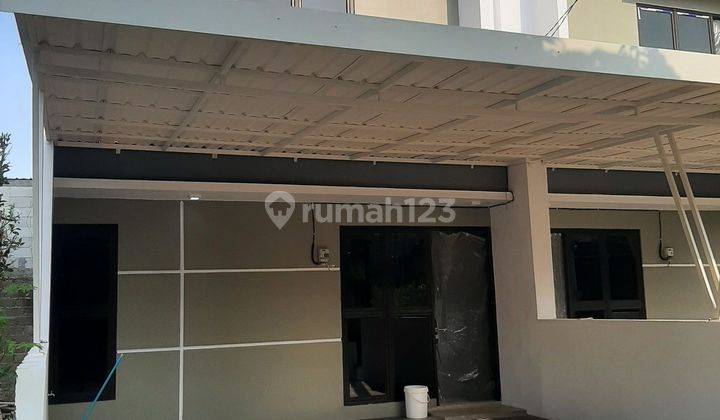 Rumah Mewah Dijual di Dalam perumahan Jatiranggan 900 Jutaan Baru 1