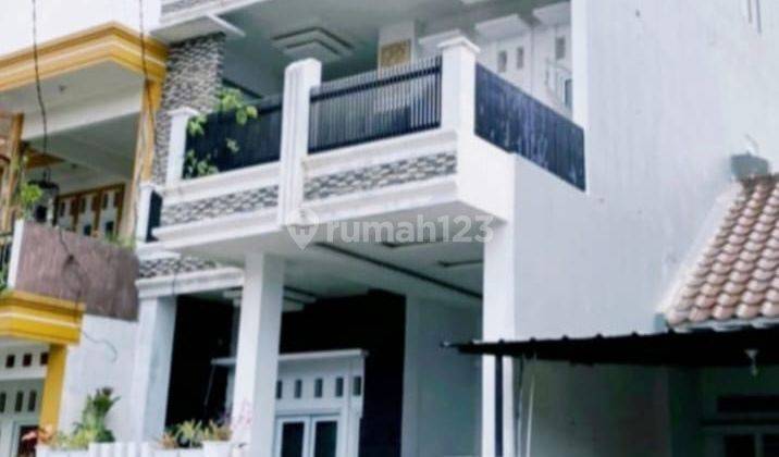 Dijual Rumah 3 Lantai Dalam Perumahan Deket Kotwis Cibubur 2