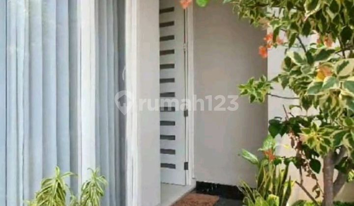 Rumah Cantik Rungkut Asri 2