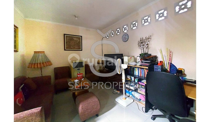 DIJUAL RUMAH TINGGAL 2 LANTAI DI KOMPLEK PERSADA CIWASTRA BANDUNG