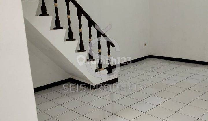 Dijual Rumah Elegan Dan Bagus Di Komplek Sariwangi Kbb 2