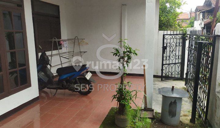 For Sale, Ready-to-Occupy House in Ciwastra, Bandung City 1