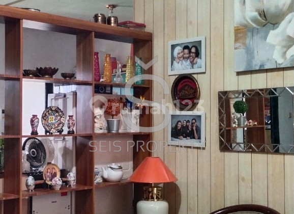 Dijual Rumah Nyaman 2 Lantai di Sariwangi Bandung Barat