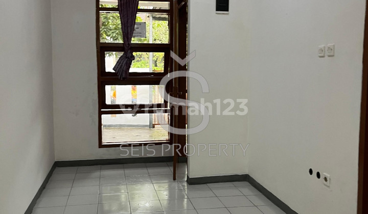 FOR SALE HOUSE IN TULIP CLUSTER, ADIPURA COMPLEX, GEDEBAGE 2