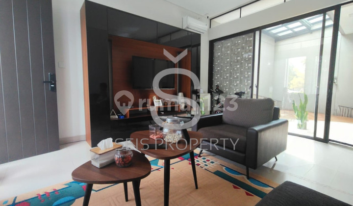 Disewakan Rumah 2 Lantai di Summarecon Bandung