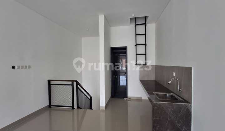 For Sale New 2-Story Shophouse Ready to Occupy Margahayu Metro Bandung 2
