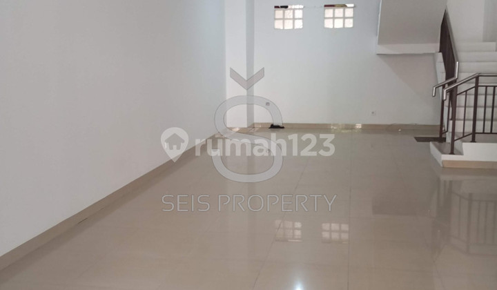 For Rent 2-Story Shophouse in Holis Regency, Bandung City 2