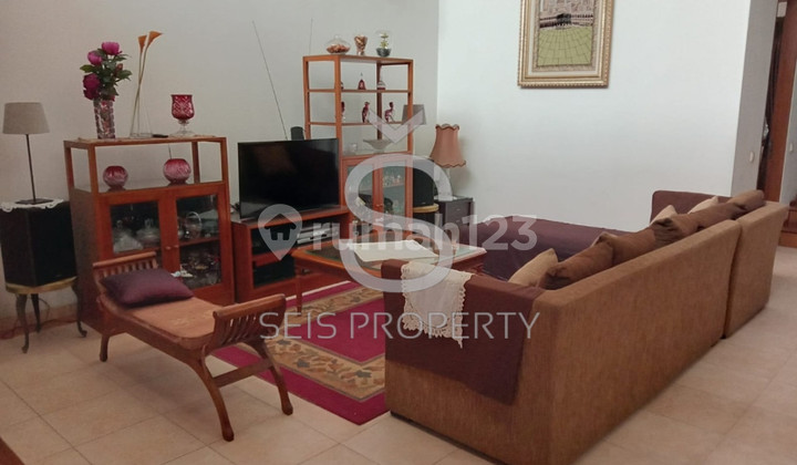 DIJUAL RUMAH CANTIK 2 LANTAI SIAP HUNI DI SETRADUTA KOTA BANDUNG 2