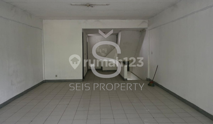 FOR RENT: READY-TO-OCCUPY SHOPHOUSE ON TERUSAN PASIRKOJA 1