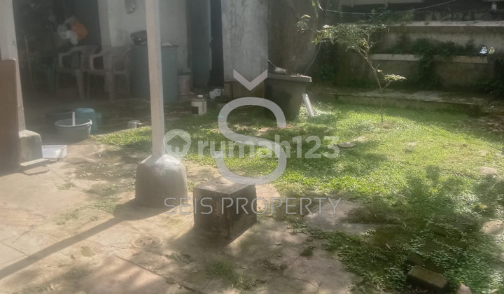 For Rent: Residential House in Sayap Cipaganti, Bandung City For Rent: Residential House in Sayap Cipaganti, Bandung City
