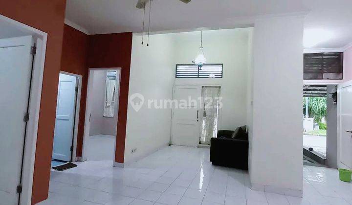 Disewa Cepat Rumah Cantik Siap huni dekat sekolah Al Azhar dan masjid agung  2