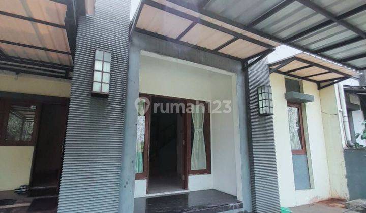 Disewa Rumah Bagus Di Boulevard  2